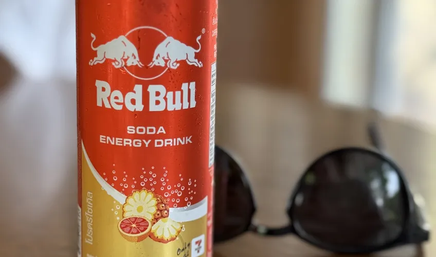 Red Bull Grape og Pineapple